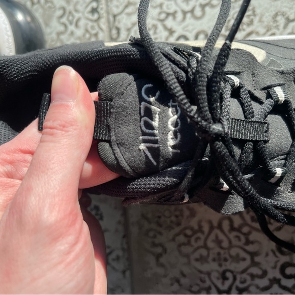 black Nike react 270 - Picture 4 of 5